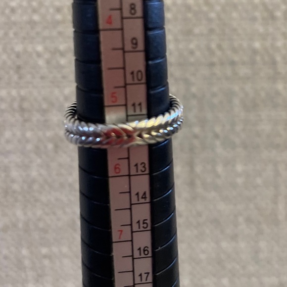 David Yurman Petite Albion Ring Diamonds - Picture 2 of 5